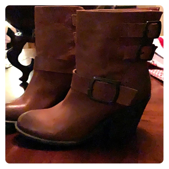 Lucky Brand booties - Picture 1 of 4